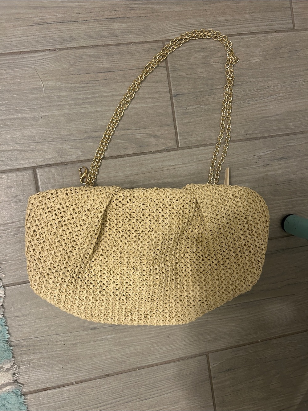 Woven Straw Shoulder Bag with Gold Chain Strap - Cream
